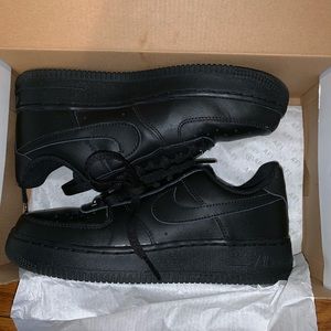 Black nike Air Force 1